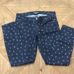 Patterned women’s Lucky Brand blue jeans